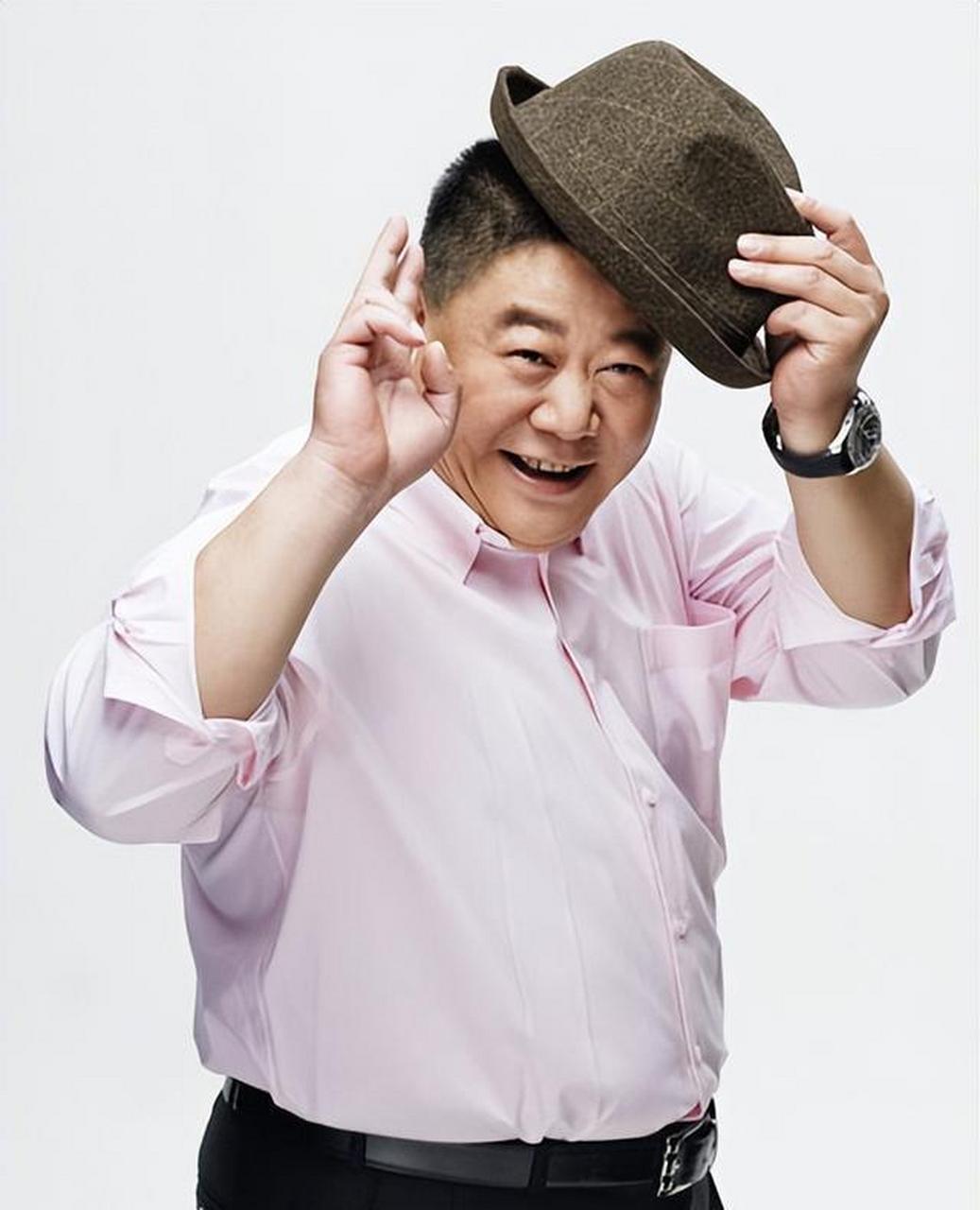 父亲早逝,母亲重病,岳母瘫痪,刘金山扛起重担,53岁当爸也幸福