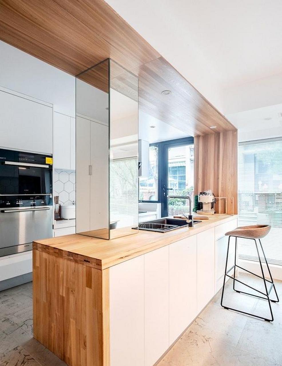 当中式厨房遇上西式厨房 如今啥设计都流行中西结合,厨房也是,中式