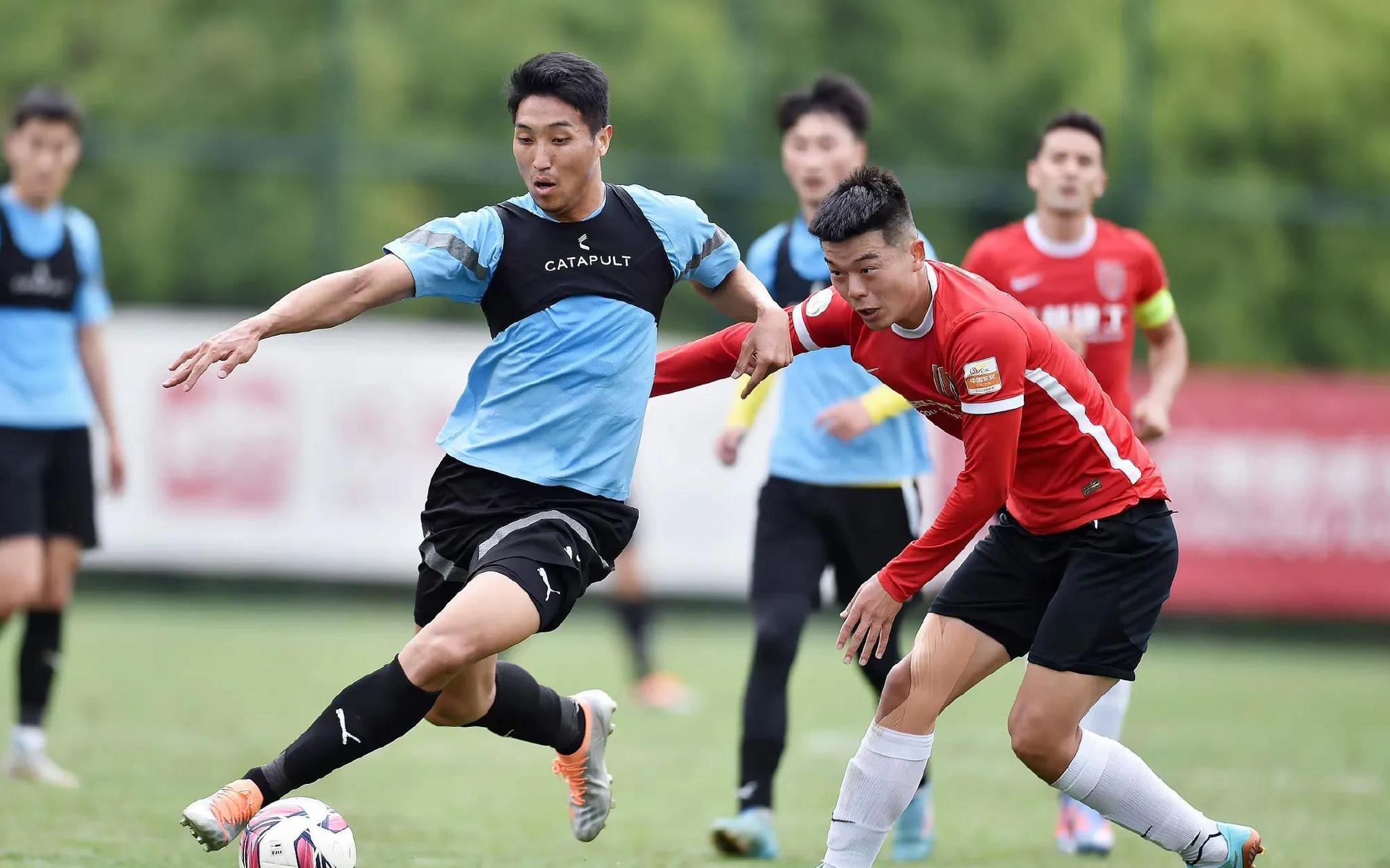 甲的较量,通过比分大家可能觉得差距不大,但是比赛过程中,成都蓉城