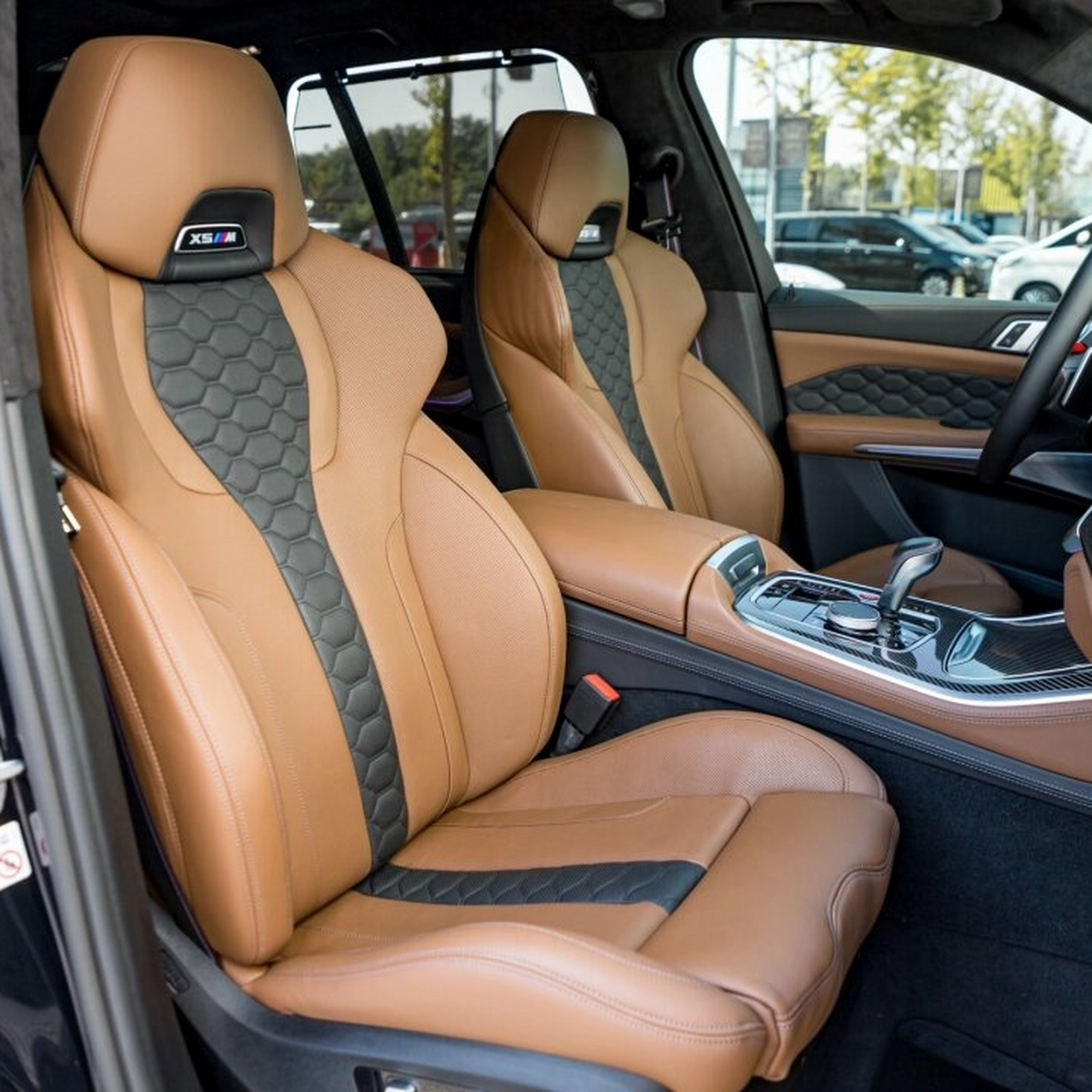 宝马x5m的魅力  2021年产的宝马x5m,行驶里程1.