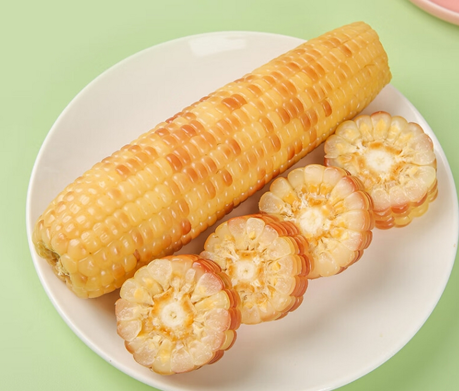 【云南西双版纳香糯小玉米,让你品尝到自然的美好】来自热带雨林的