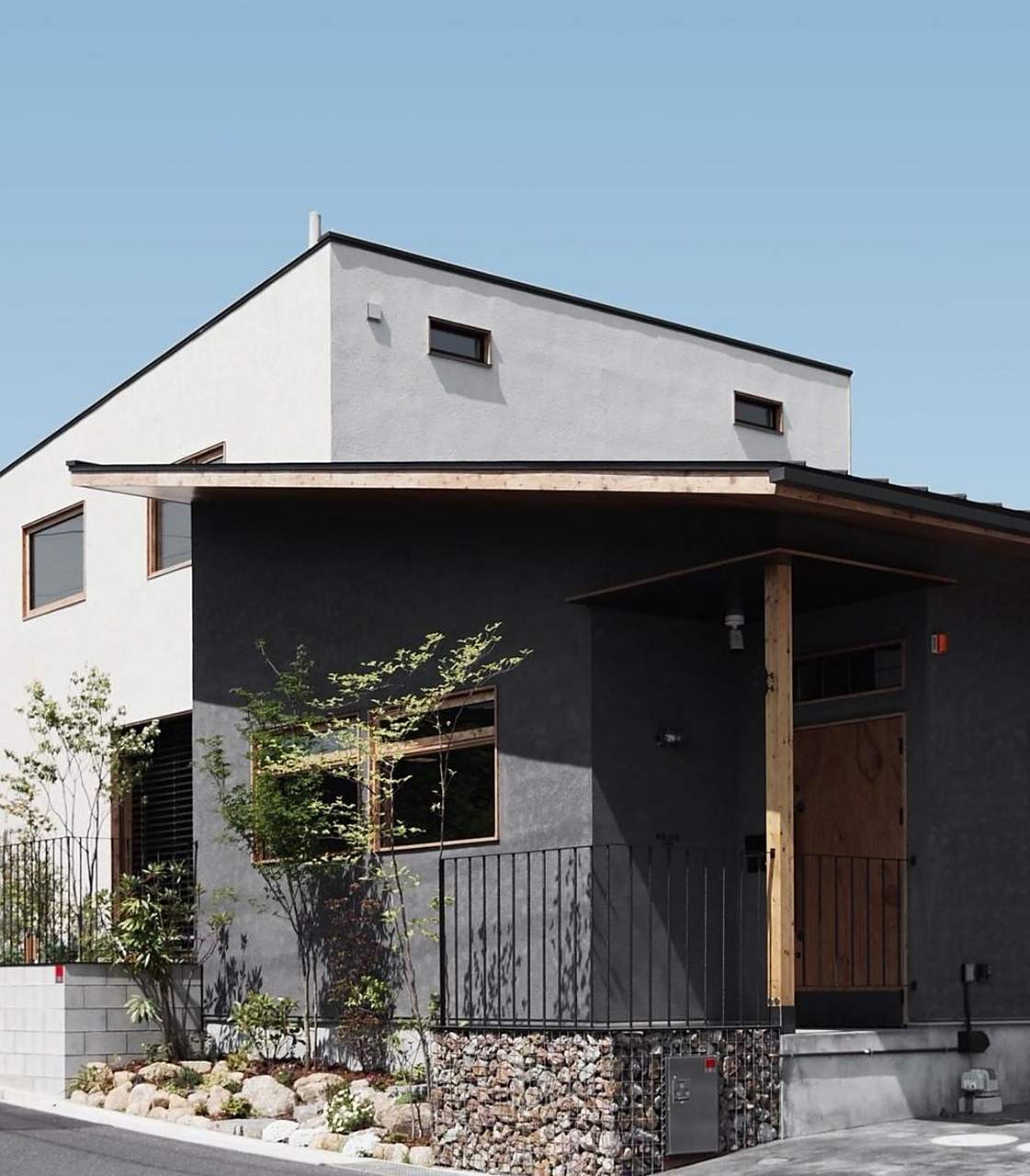 [期待]在日本一户建是最为常见的设计,相比楼房来说它的可操控面积更