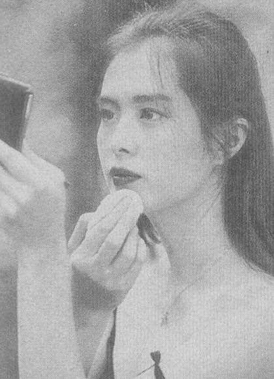 1,王祖贤的身高有172,在当时的女明星中算得上是非常高挑了