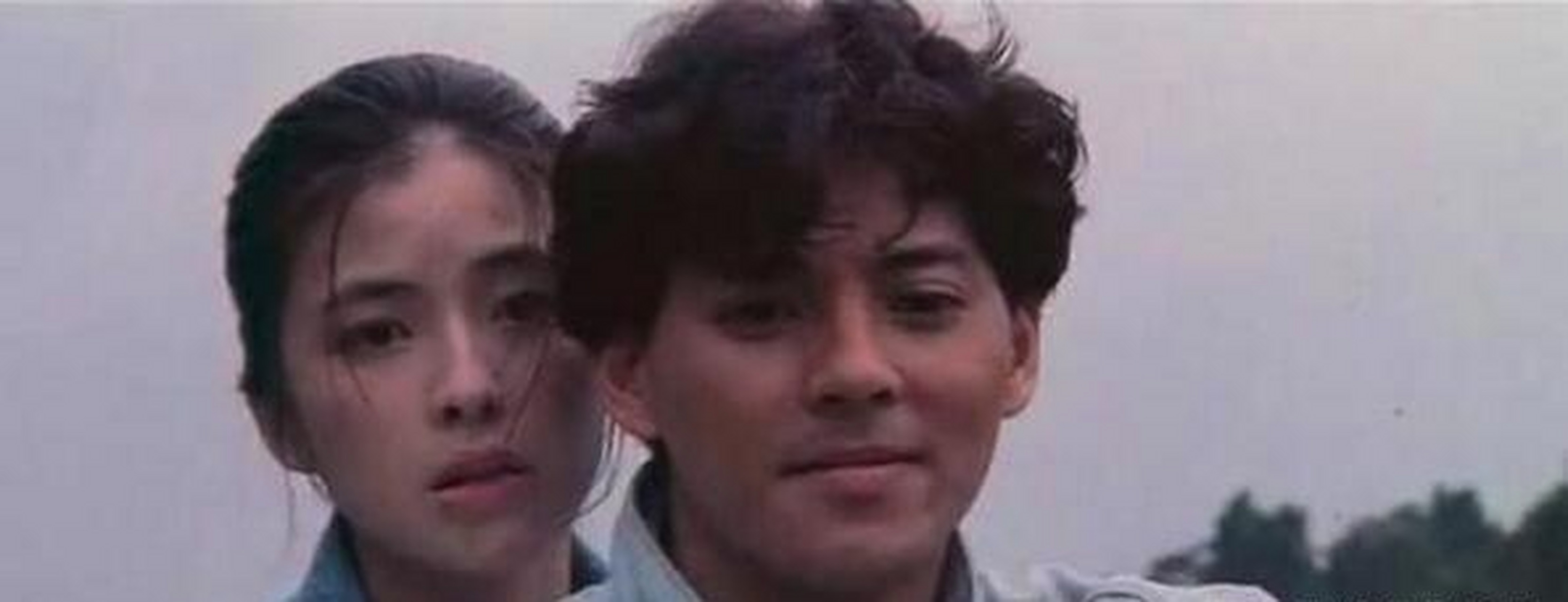 这部电影就是《人海孤鸿》,1989年的香港电影,年纪就比我大一岁,而