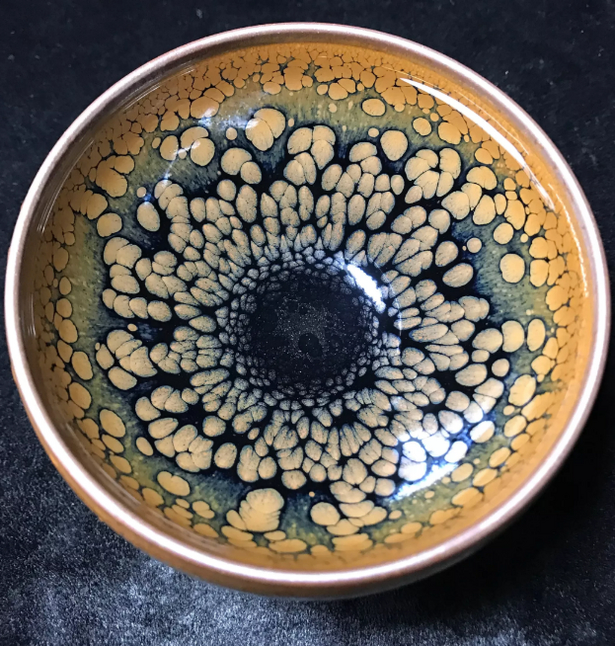 收藏#精品鹧鸪斑建盏 瓷片为宋代顶级鹧鸪斑 两者相似度百分之九十