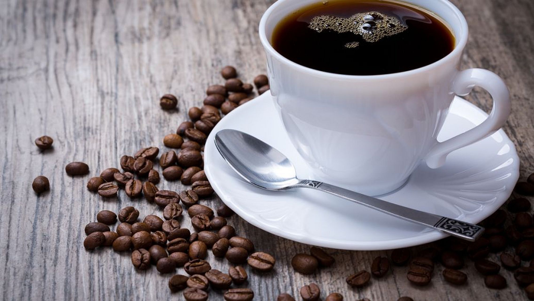 谣言:喝咖啡会摄入丙烯酰胺导致癌症 真相:咖啡在制作过程中因为高温