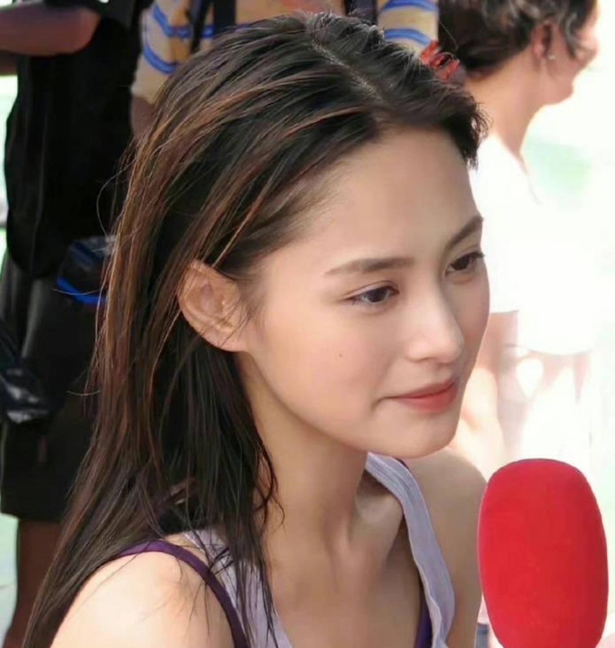 图一是颜值巅峰期的阿娇,图二是现在的阿娇,这状态也保养得太牛了吧.