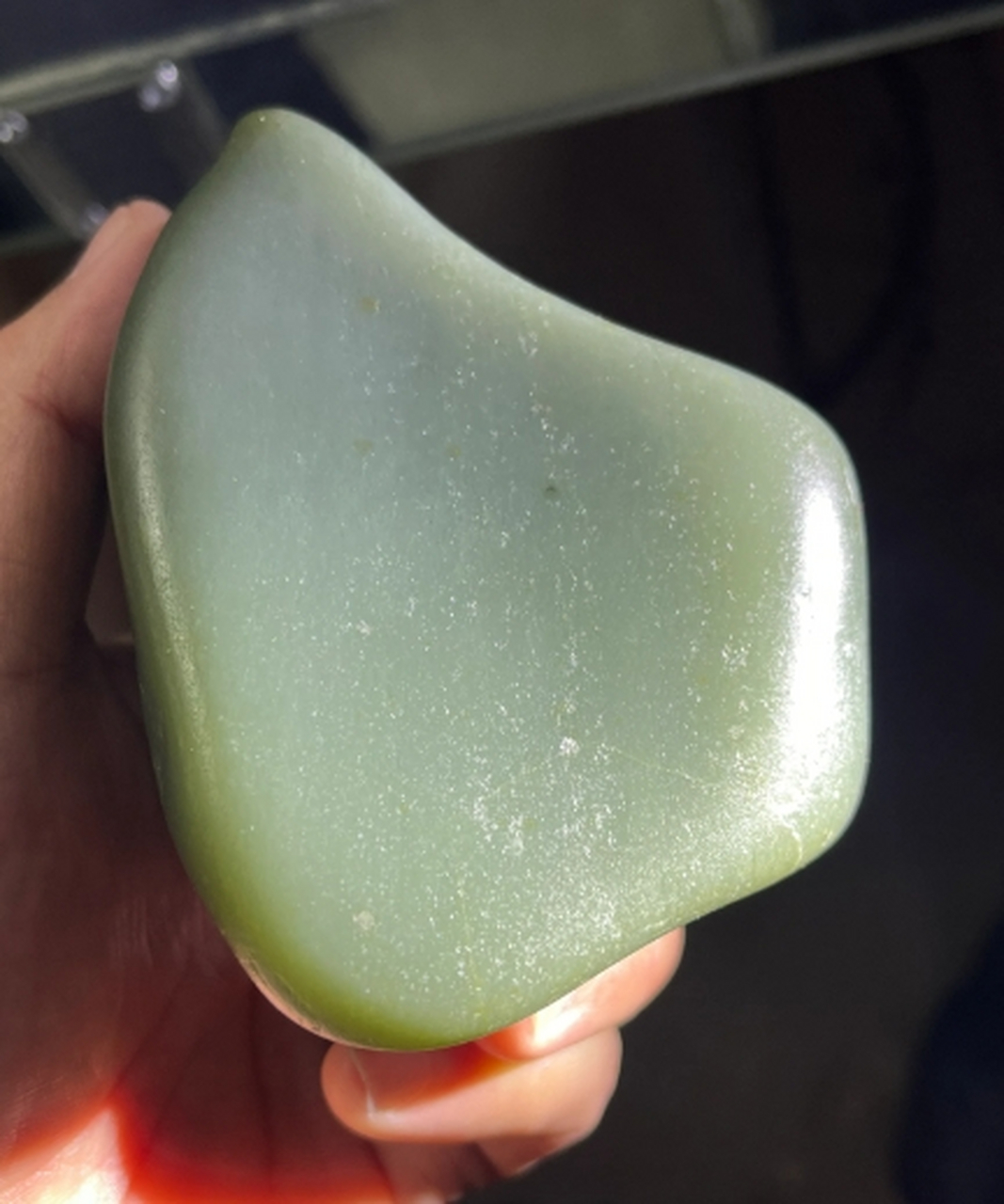 点击头像看直播##和田玉#和田玉籽料原石沙枣青中的一种颜色特别浓郁