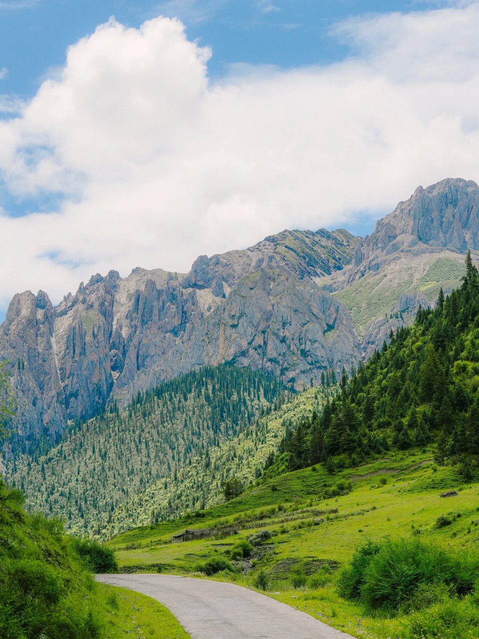 去川西|真的需要一支长焦镜头  川西高原的风景是美丽的,如果想留下
