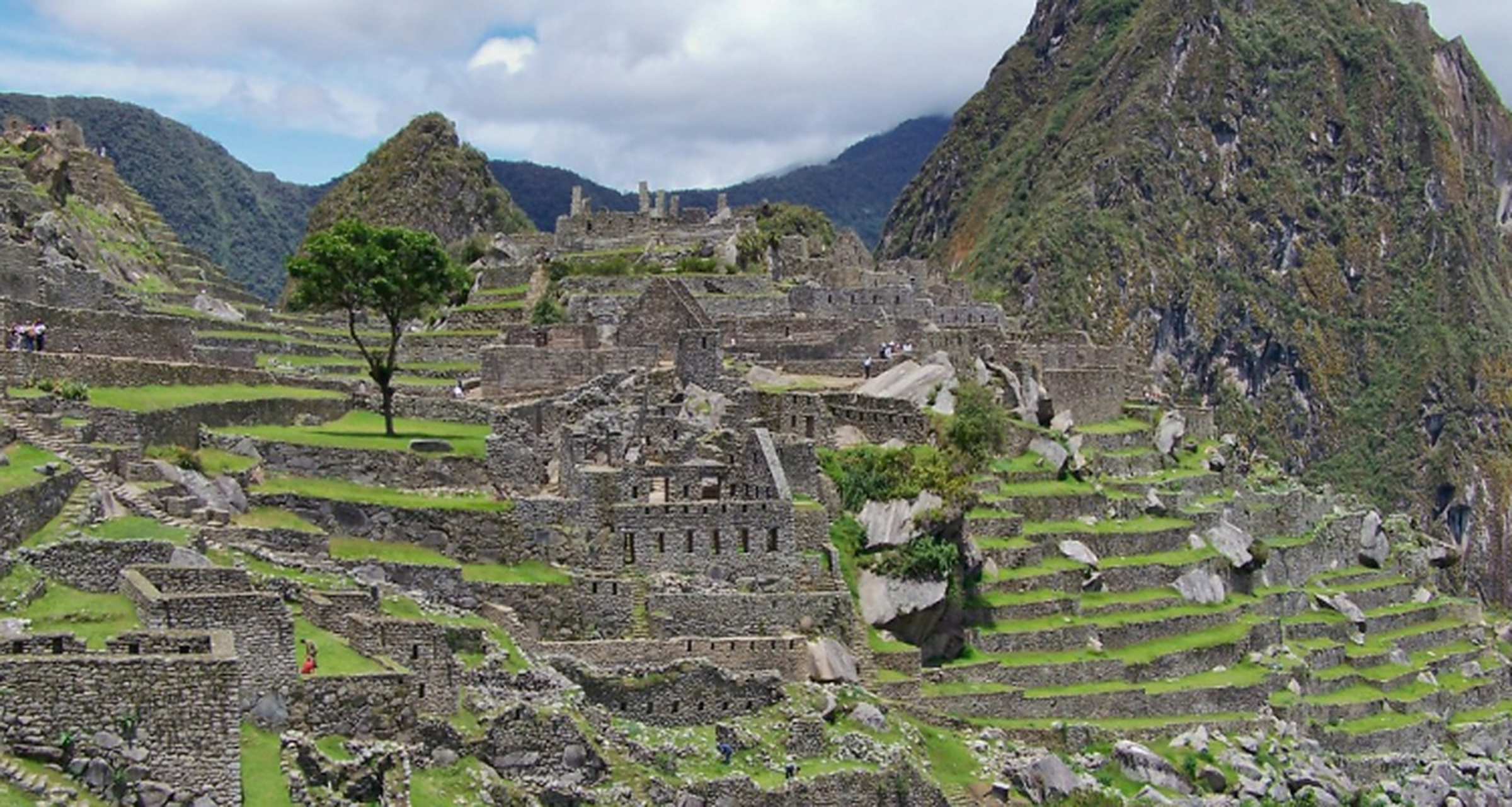 全球最美到风景名胜 马丘比丘 马丘比丘位于秘鲁的安第斯山脉,是印加