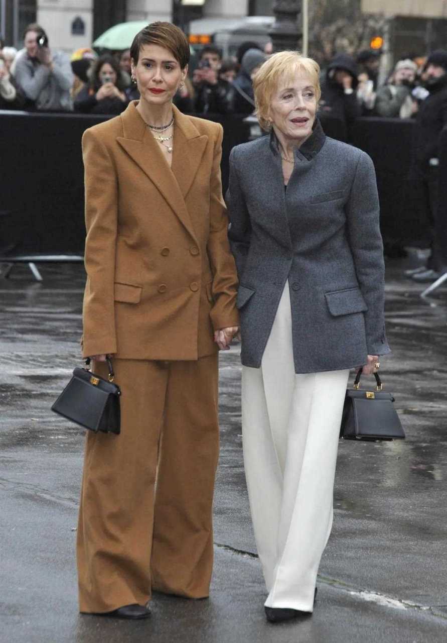 香蕉姐sarah paulson亮相fendi大秀[打call]