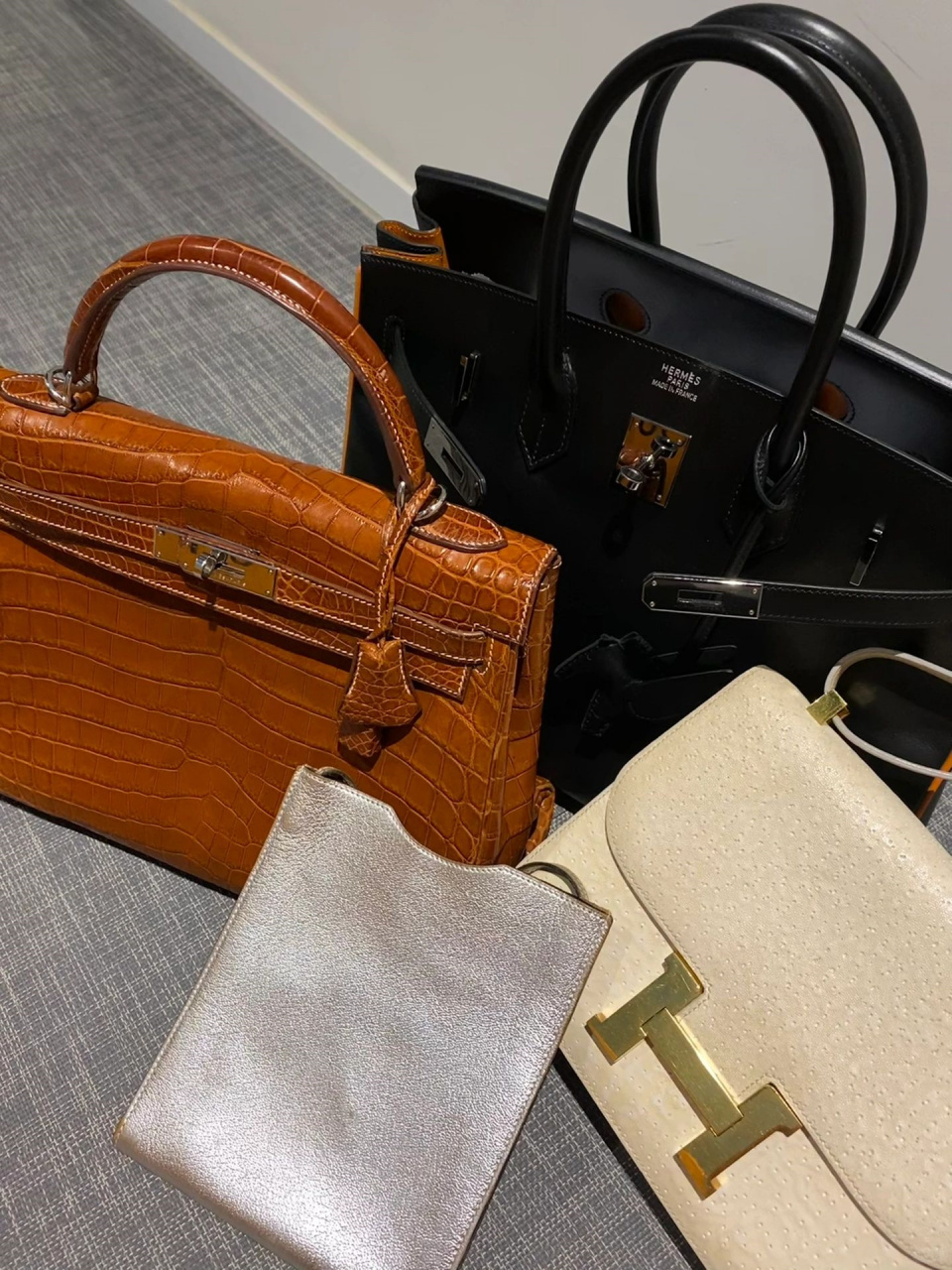 终于见到鲸鱼皮爱马仕康康 90这是一只来自1973年的羊毛白色爱马仕