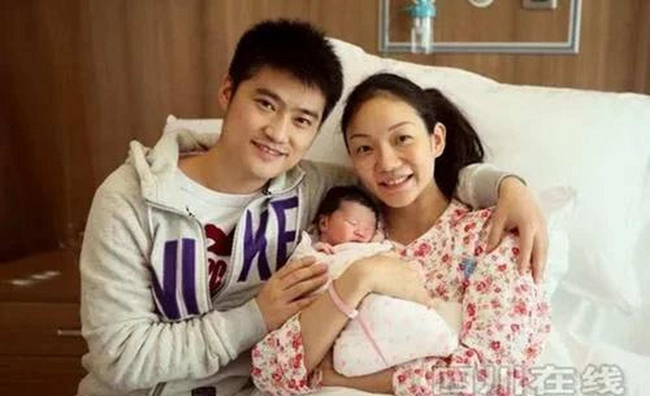 百家号星火计划# 花样游泳双胞胎姐妹蒋文文,蒋婷婷 早前在我们国家
