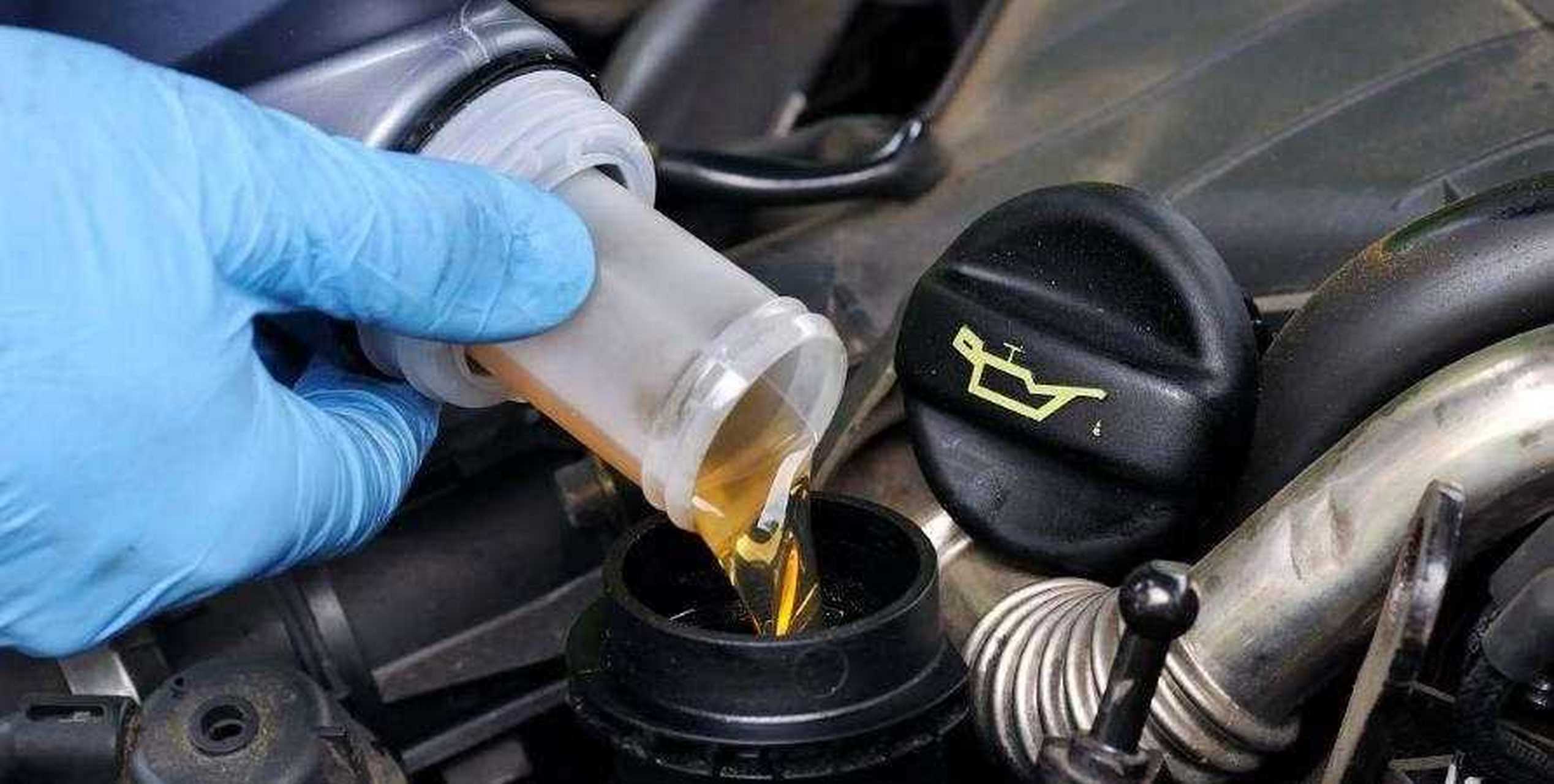 [流泪]   五油四滤三水是汽车保养中最基础的项目,新手司机最好也了解