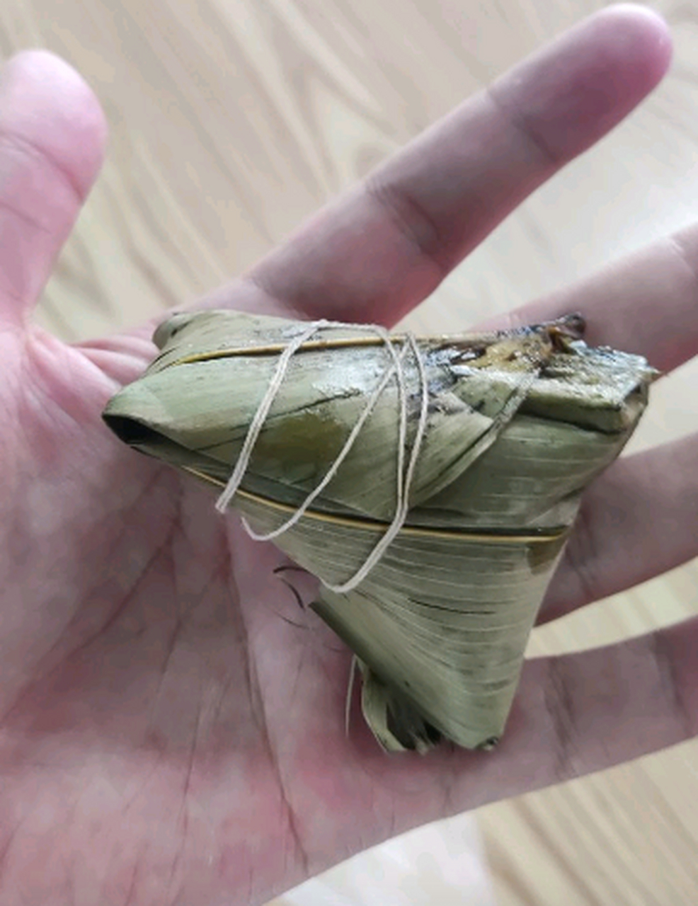 这么小的粽子,我直接一口一个