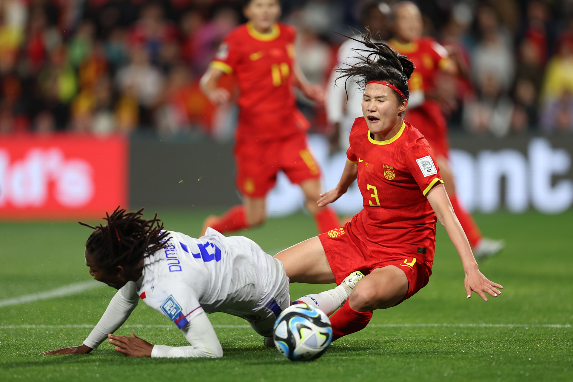 女足世界杯# 中国女足 1-0 战胜海地女足的精彩瞬间.