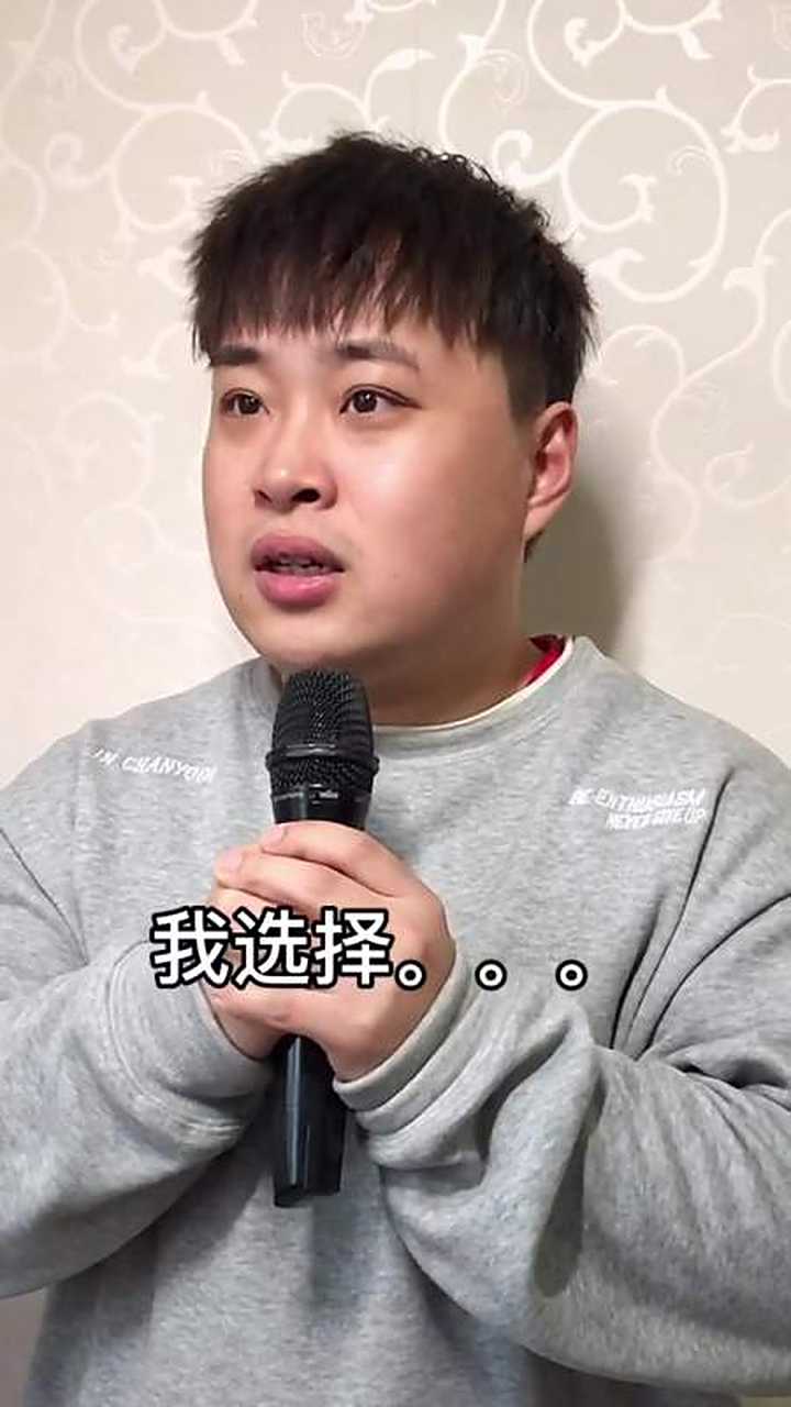 他的直播内容也是非常地真实,不像其他网红那么虚伪.