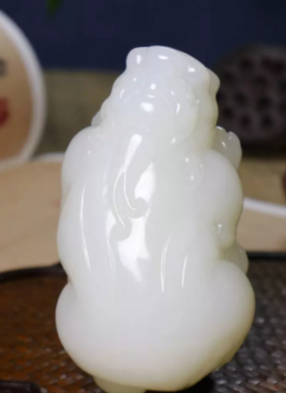 点击头像看直播##和田玉# 〔招财貔貅61羊脂白玉〕白润如脂,温和