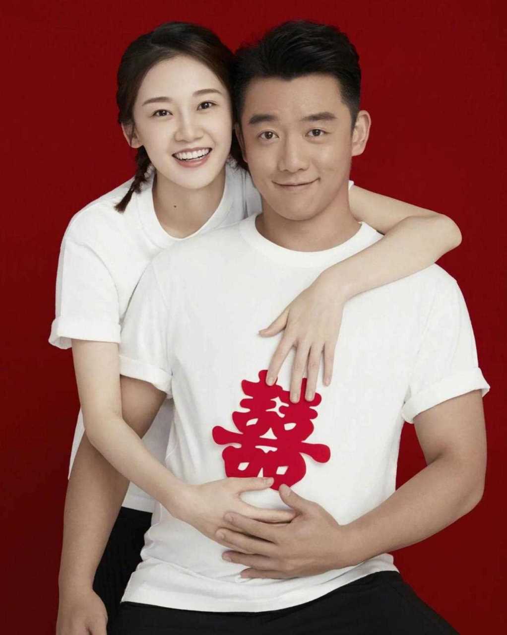 郑恺苗苗官宣加盟《妻子的浪漫旅行6》,两人怎么认识的?