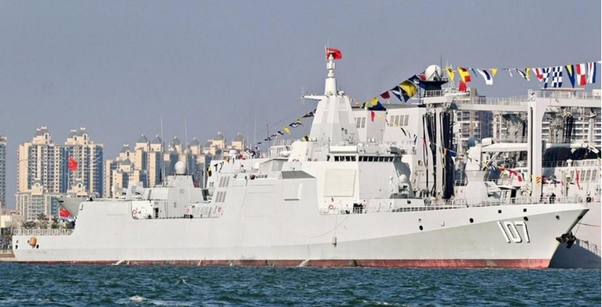 目前,我们第一批次的8艘055大驱已经全部服役,分别列装在北海舰队和