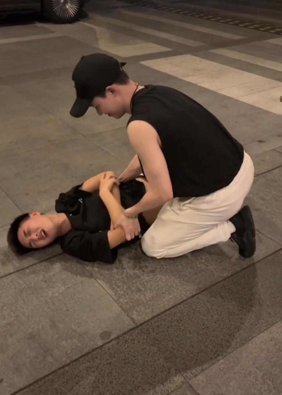 敢不敢晒一张你兄弟喝醉酒的照片!