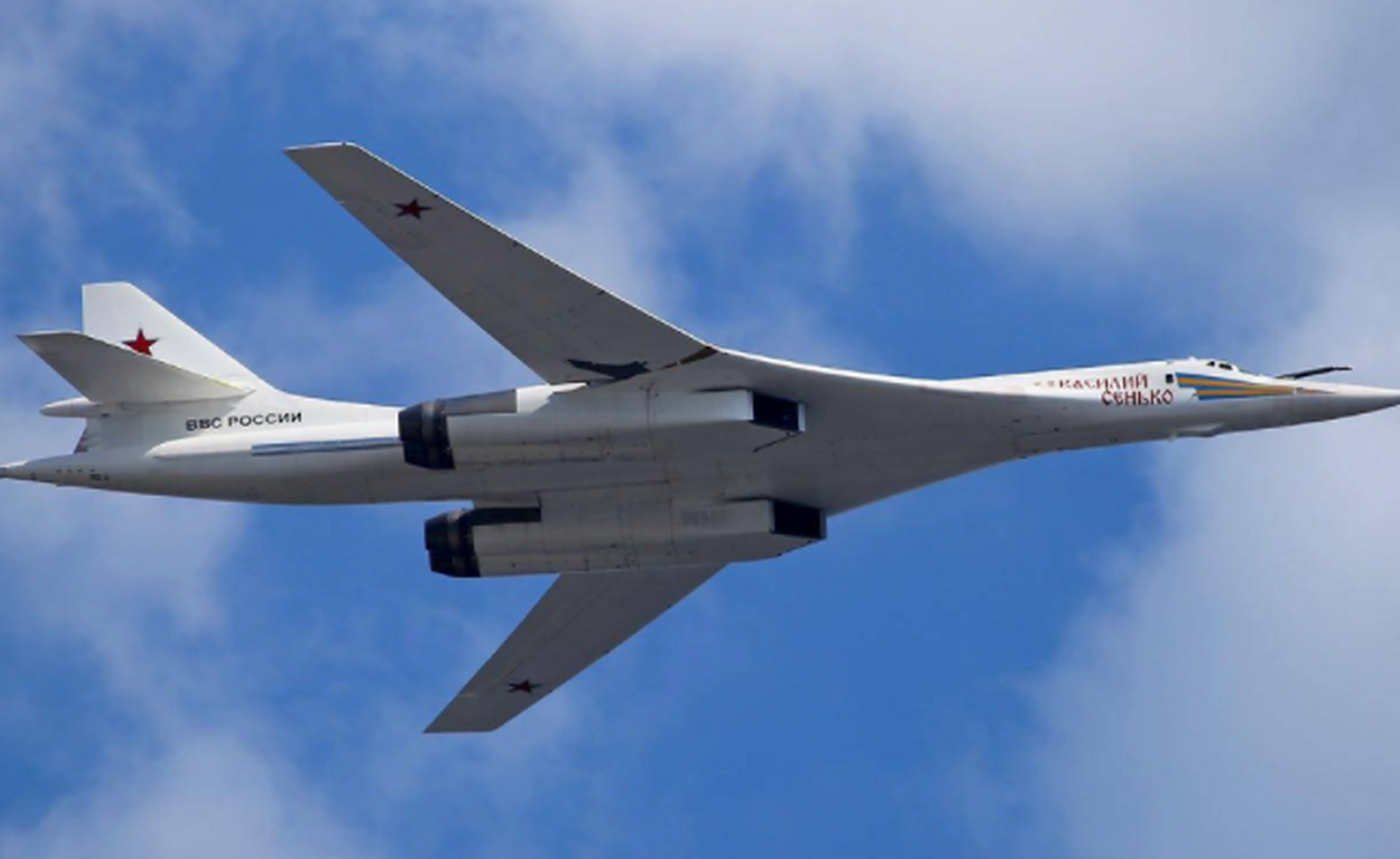 美媒评全球五强轰炸机,第一有争议,中国轰-6n凭一技能杀入榜单 轰炸机