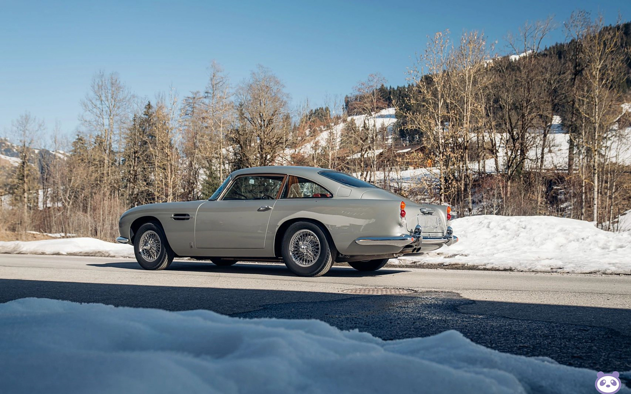 阿斯顿马丁db5,邦德座驾,情怀之选!复古外观,辨识度高,个性十足
