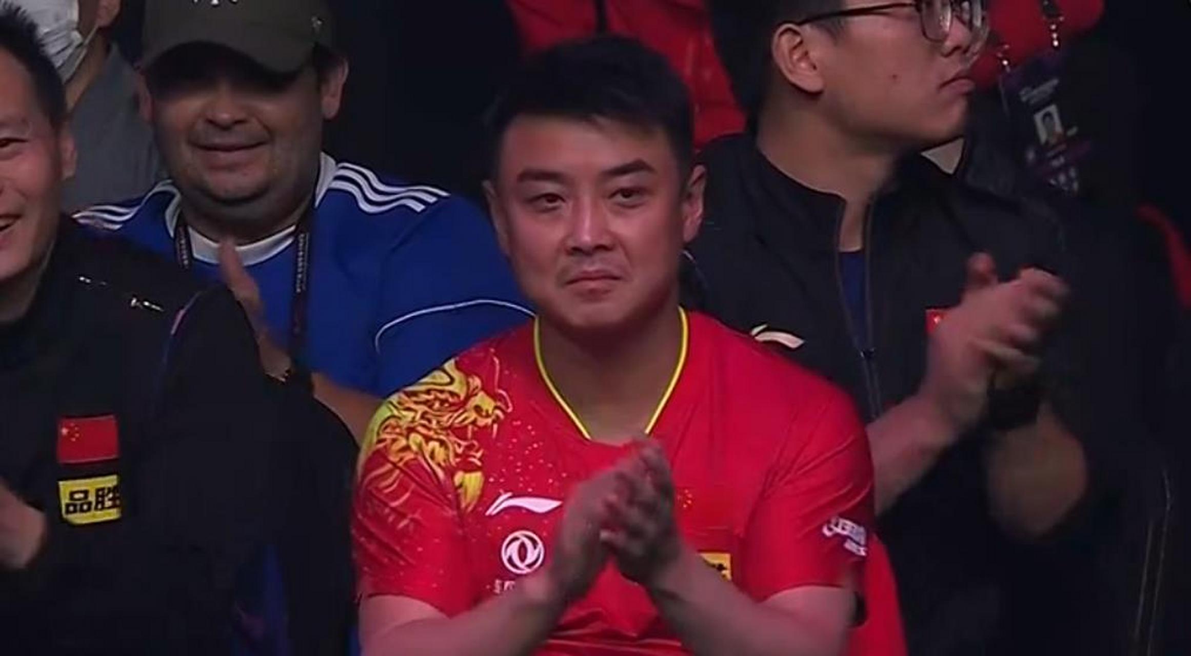 樊振东打林诗栋,主教练王皓笑也不是,哭也不是.