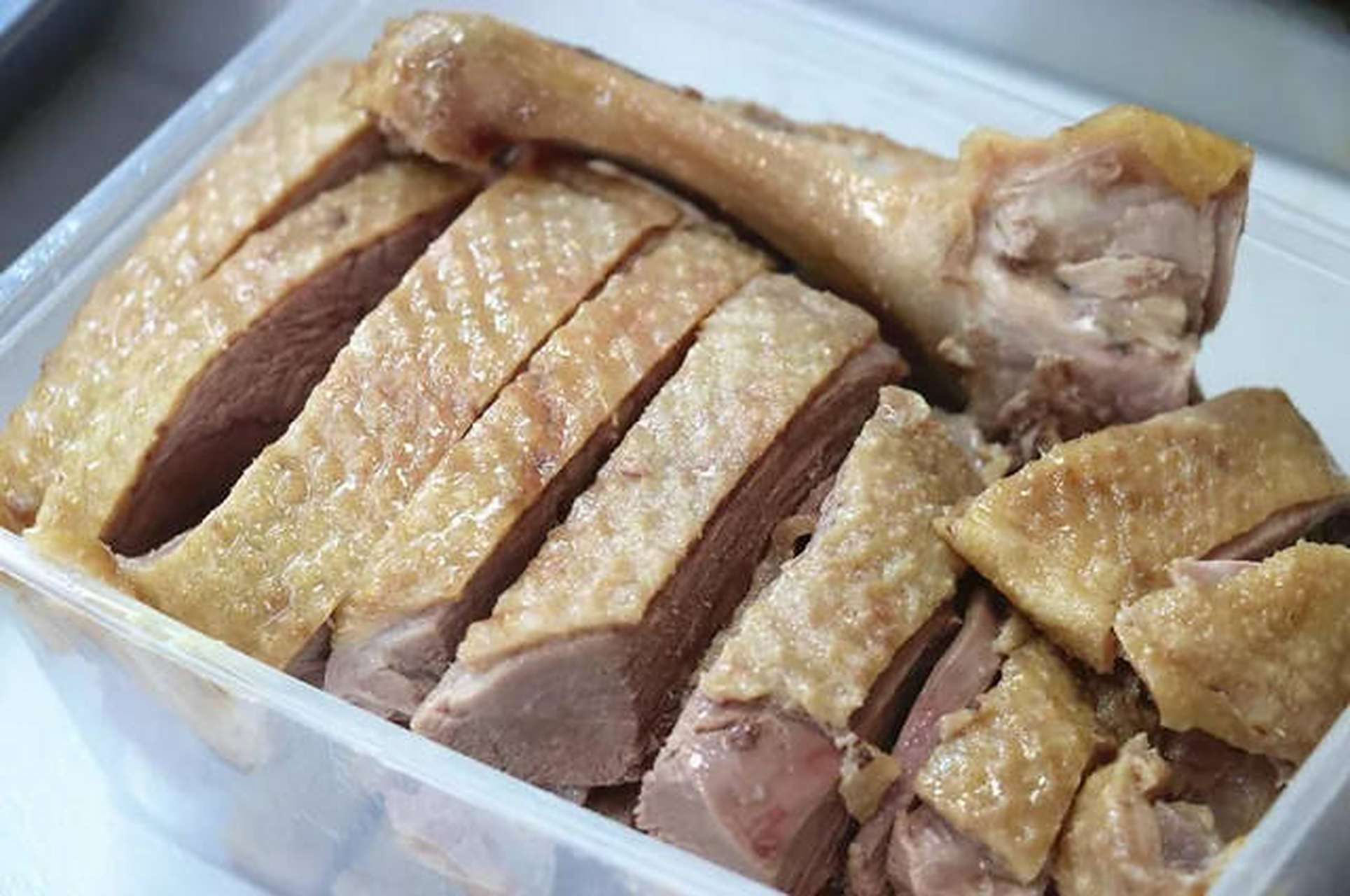 南胜咸水鸭有数百年的制作历史,因产地在南胜镇而得名,是平和县著名的