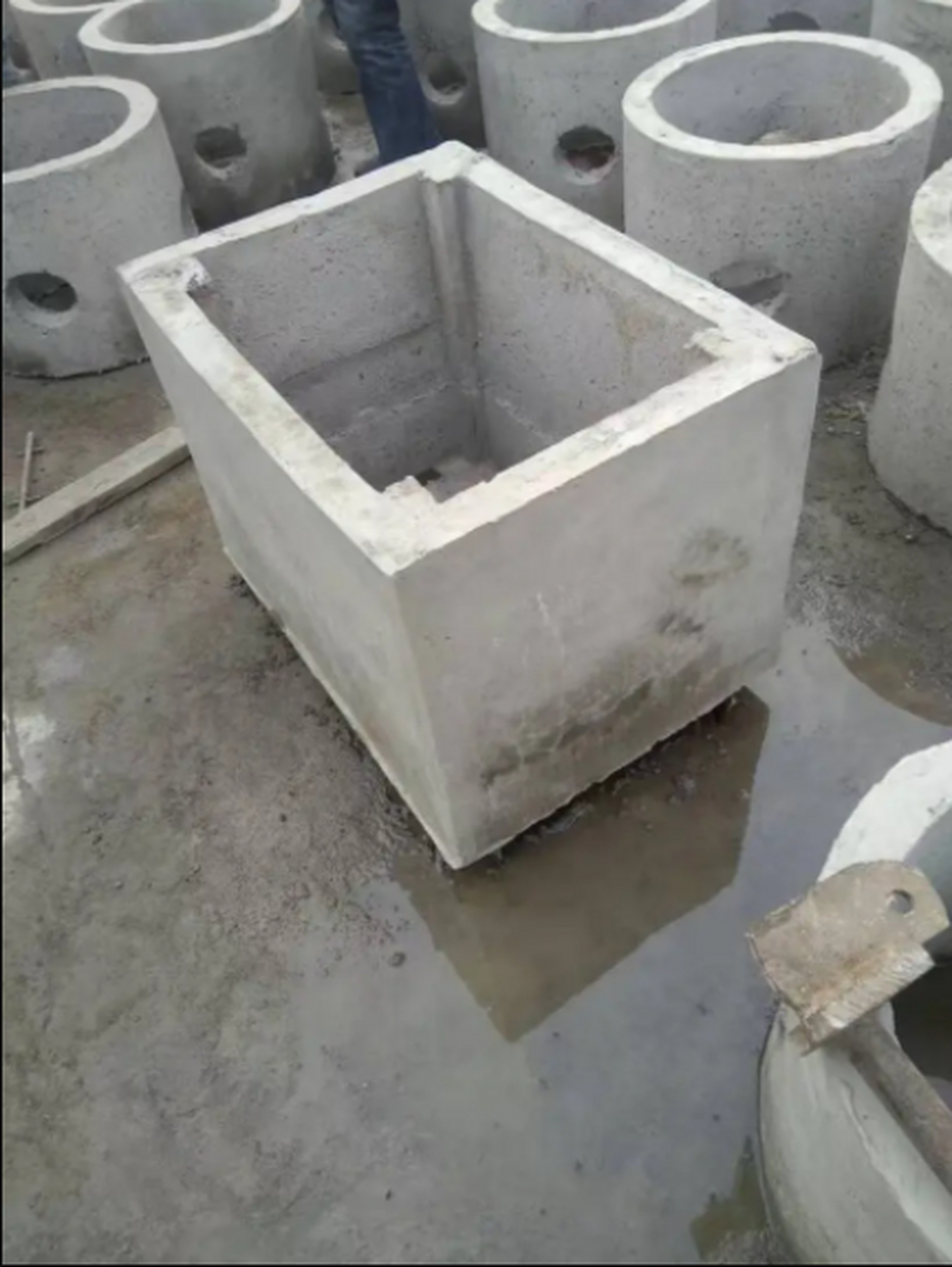 沈阳电力井 城市道路的特点是地下管线较多,尤其是位于车行道上的