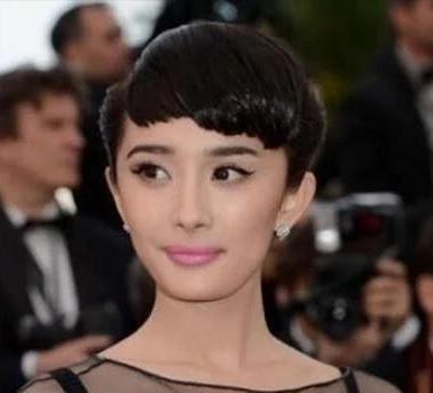 gif创作人# 女明星梳赫本头:躲过吴谨言,扛过了杨幂,竟被"最不起眼"