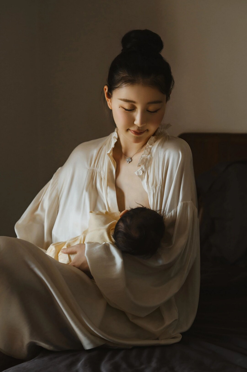 用照片记录下的母乳记忆 哺乳三个多月,长达100天.