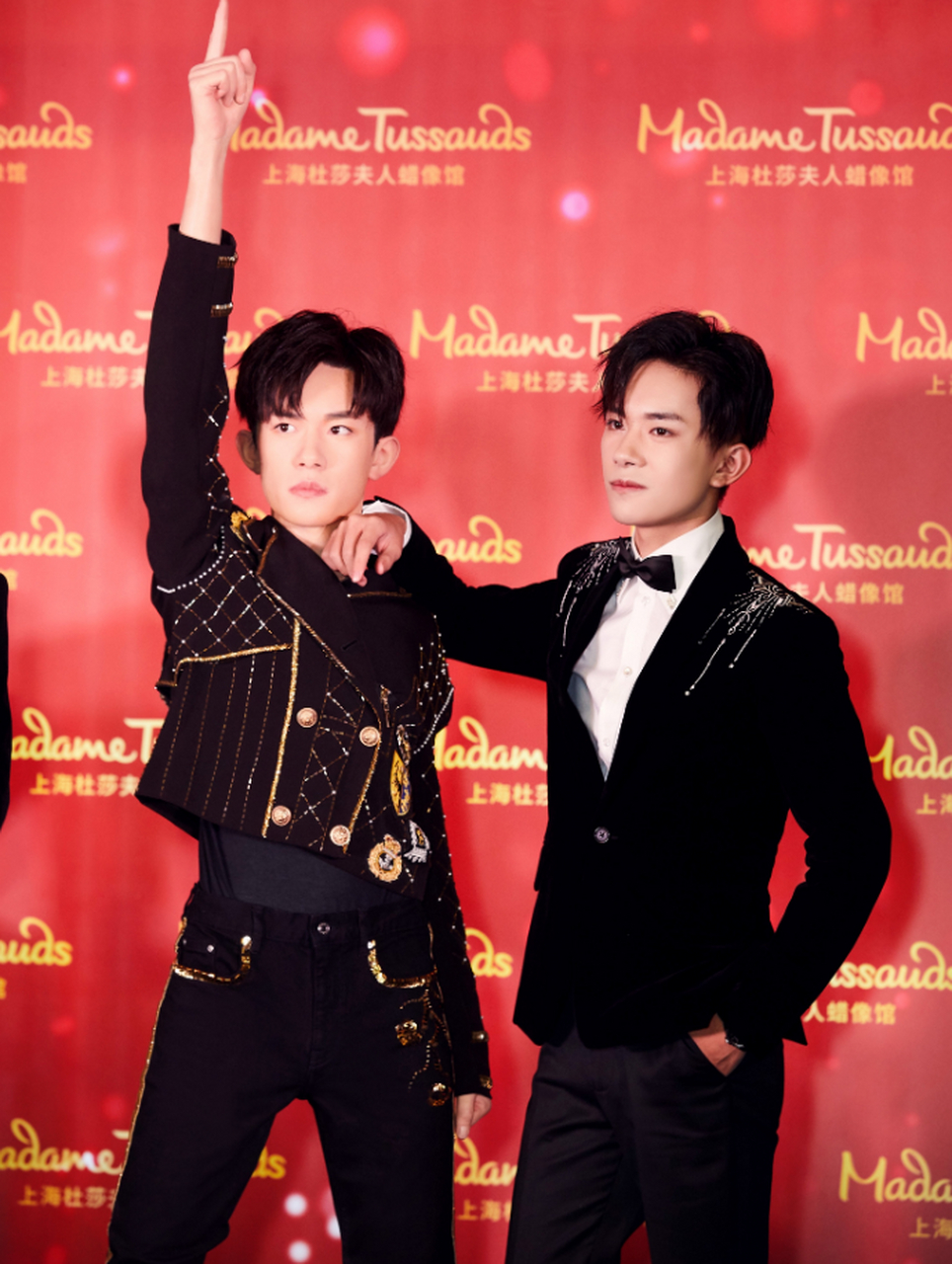 易烊千玺杜莎夫人蜡像馆预告