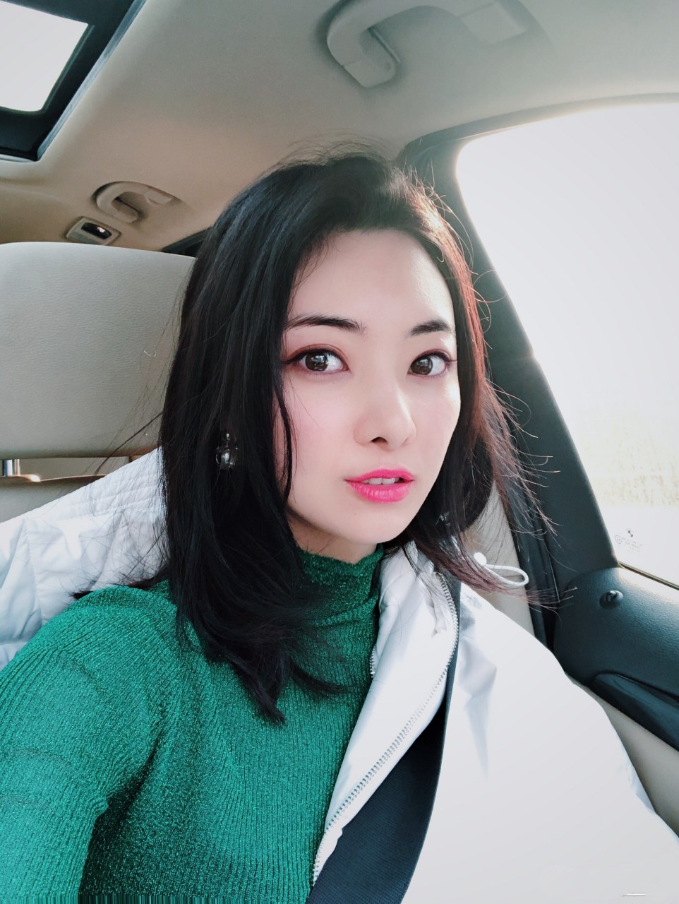 赵英俊去世两个月,疑似未婚妻再发文,专情又深情的女人啊.