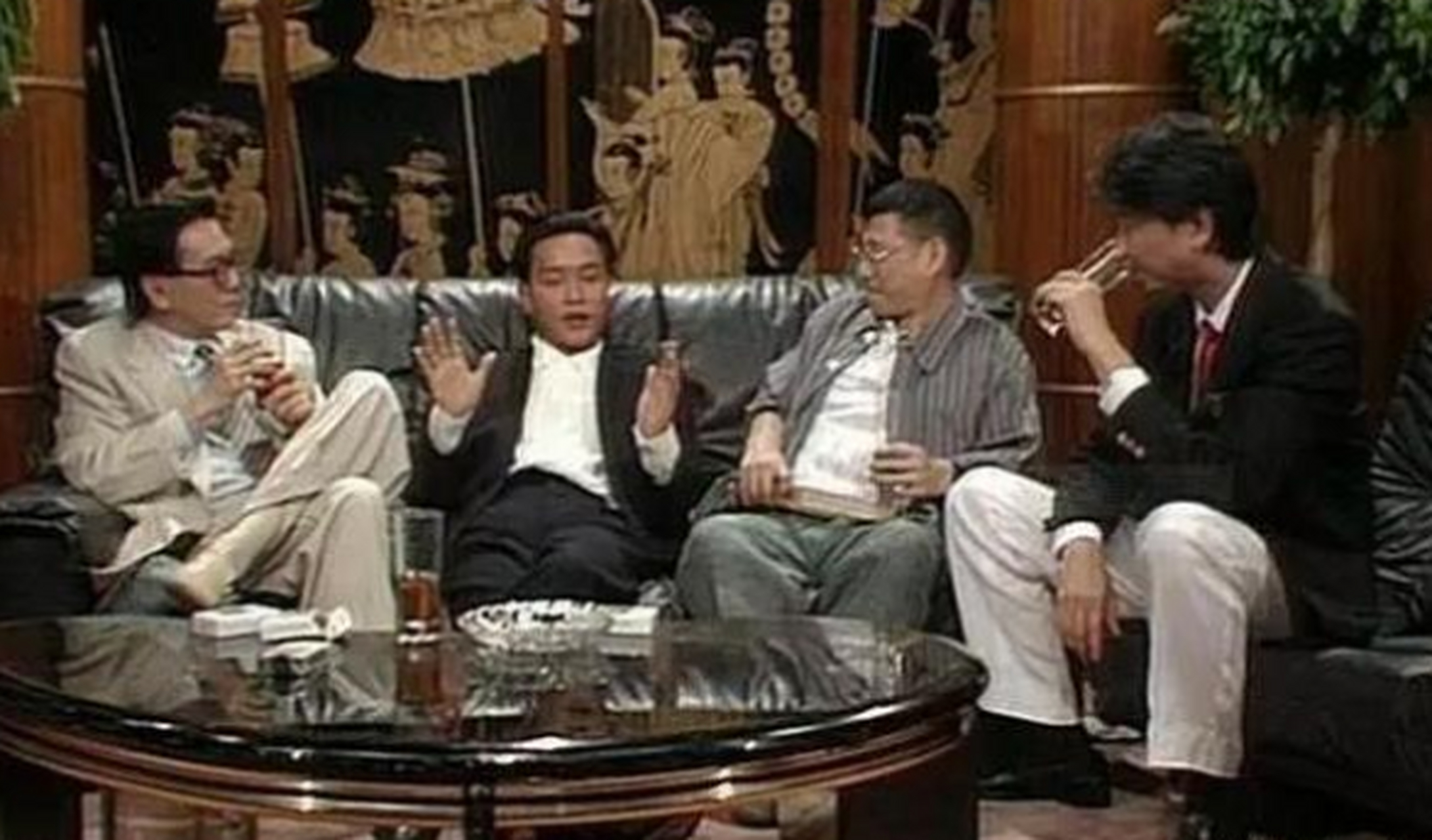 有一次,在节目《今夜不设防》上,当主持人问张国荣感情的事时,张国荣