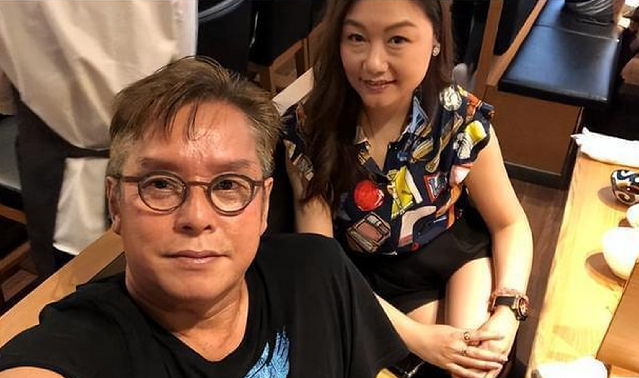 很久以前,歌手谭咏麟和妻子杨洁薇约定不要生育孩子,但是在结婚15年后