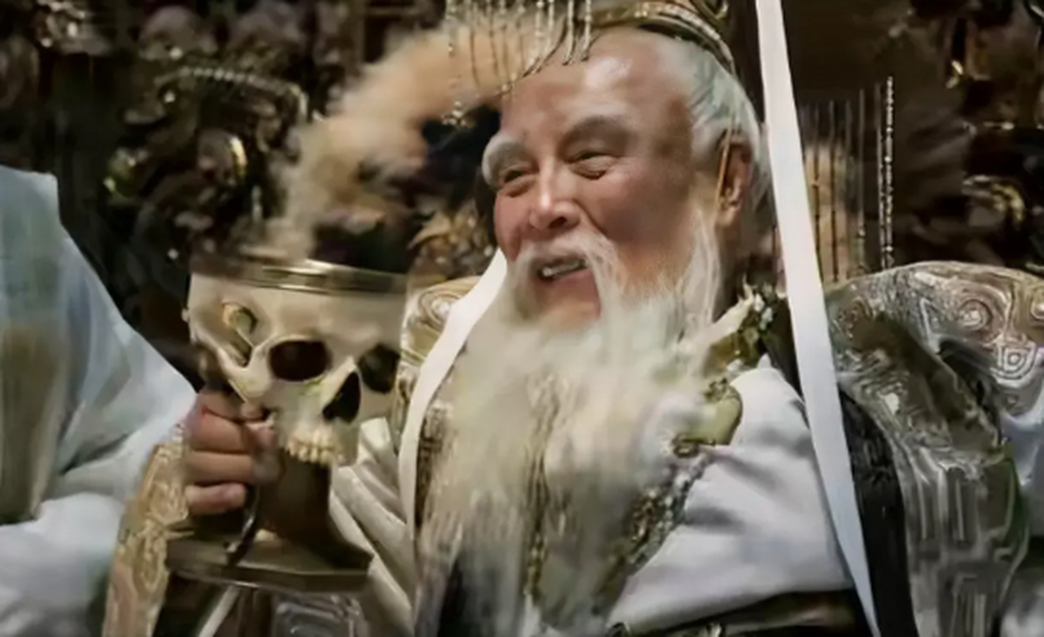 《封神第一部》帝乙竟被纣王设计轻松杀死,而事实上帝乙应该非常强大