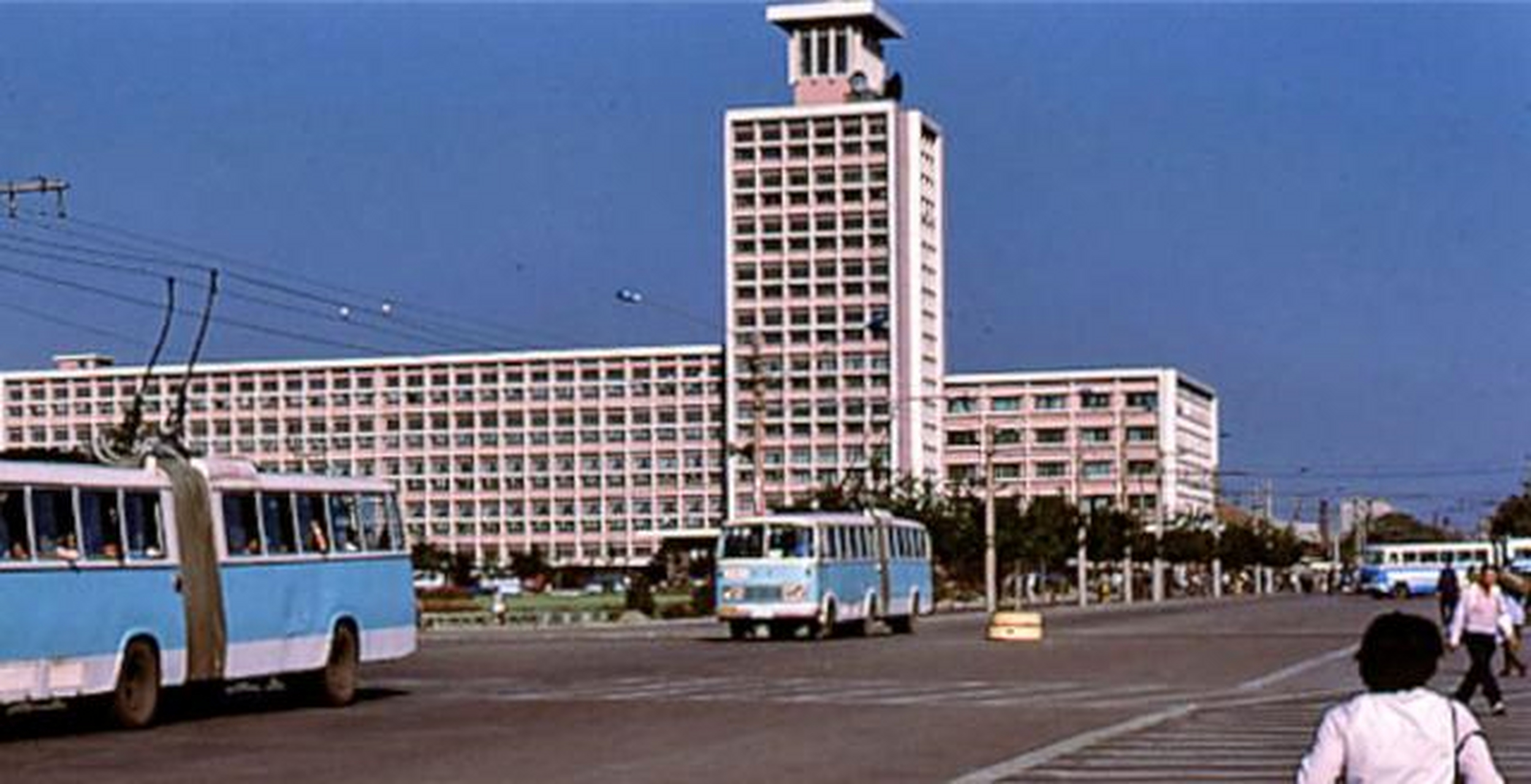 老照片:80年代的沈阳,曾经东北唯一的特大城市,张张触动心弦[男孩儿]