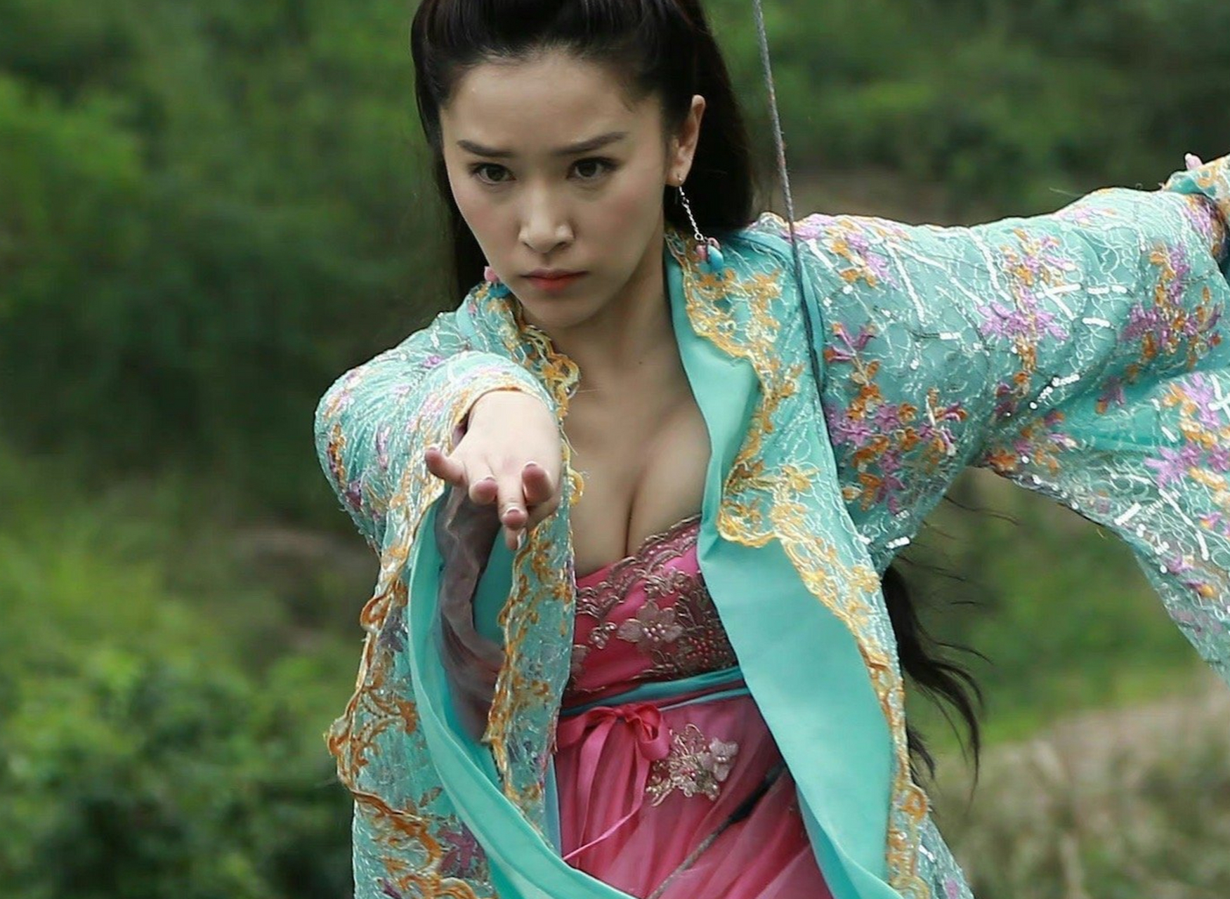 阚清子古装剧拍摄花絮,好凶的,好怕怕