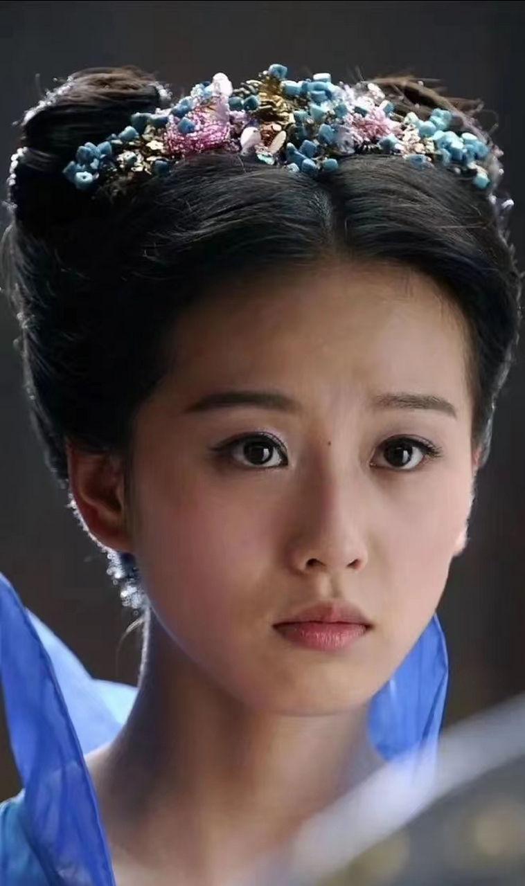 刘诗诗眉间那颗痣还挺有特色的,龙葵时期真是漂亮灵动水灵灵的