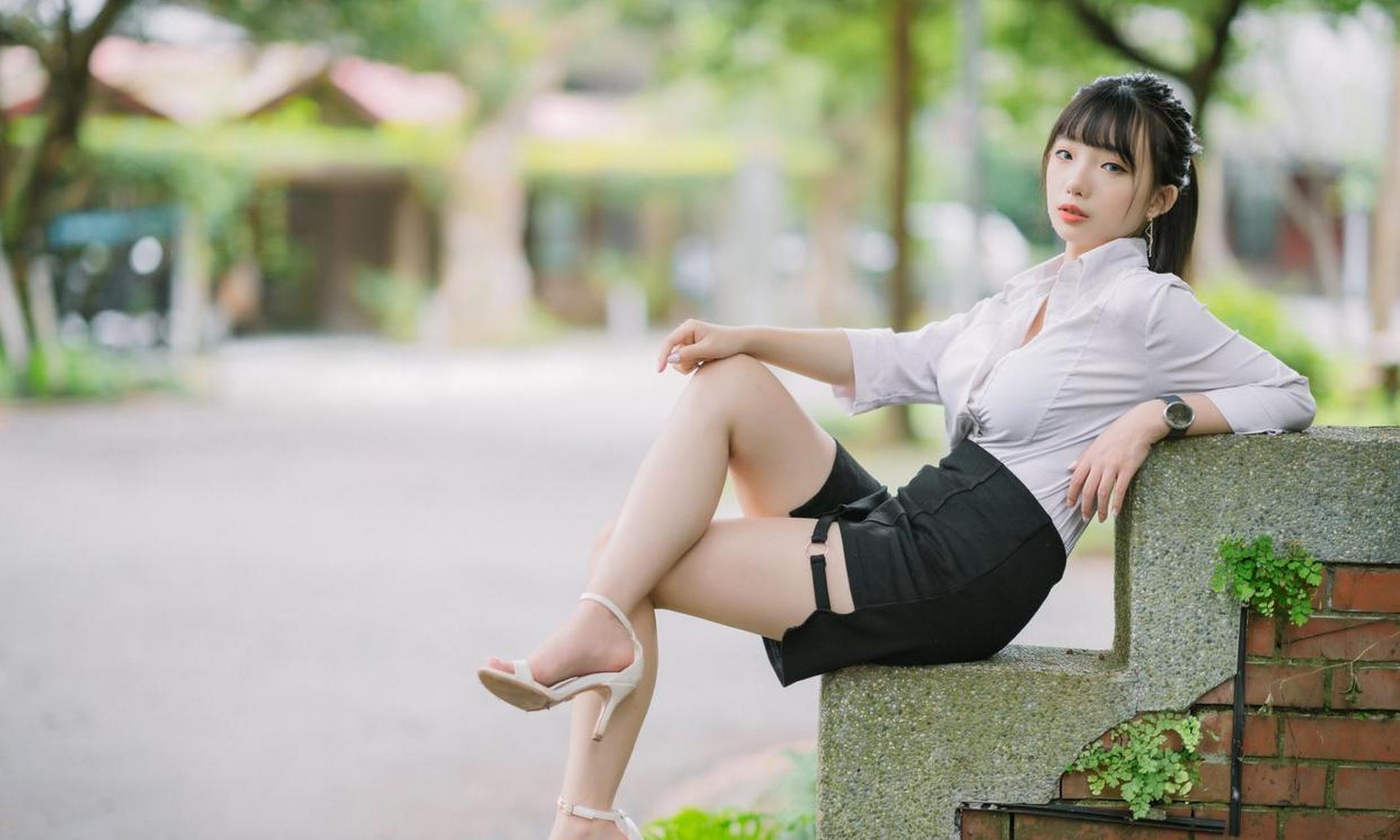 一组唯美的美女外拍写真摄影照