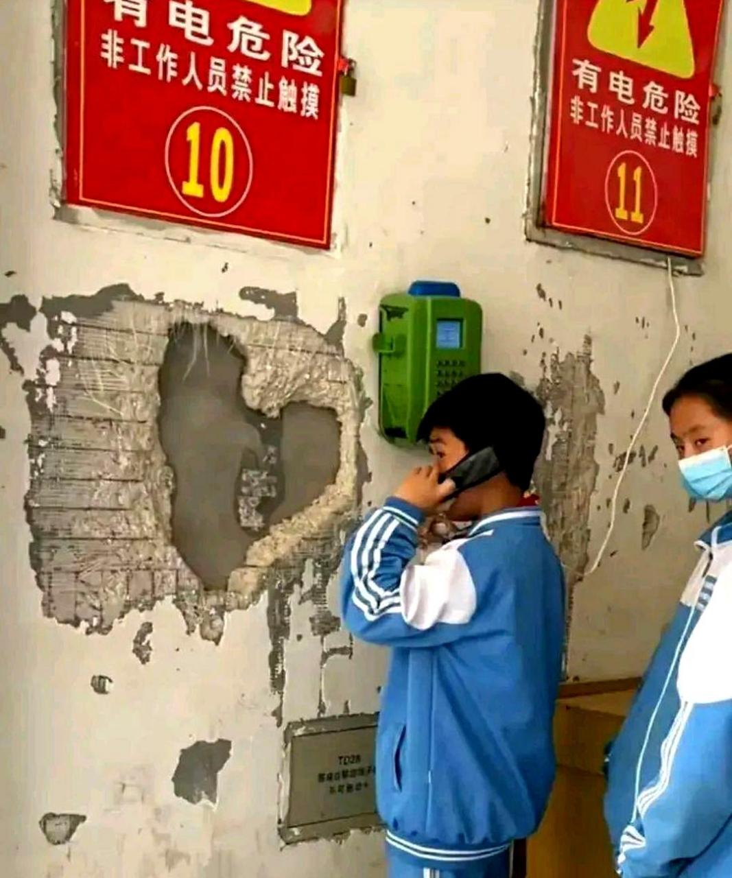 电话机座机容易坏(电话座机坏了什么原因)