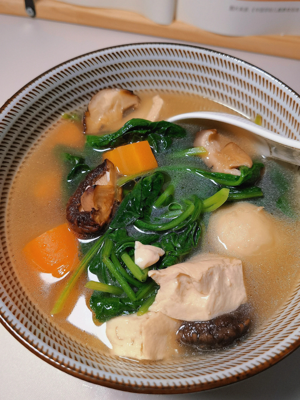 神奇的蔬菜汤   营养满满的蔬菜汤简单易做|姐妹们,集营养于一身的