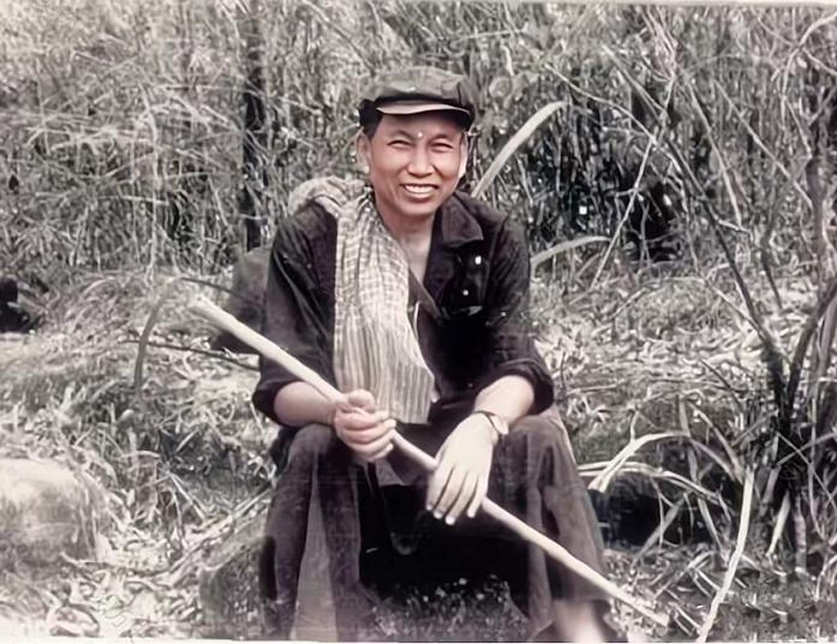 波尔布特,他曾是柬埔寨"红色高棉"的领袖.