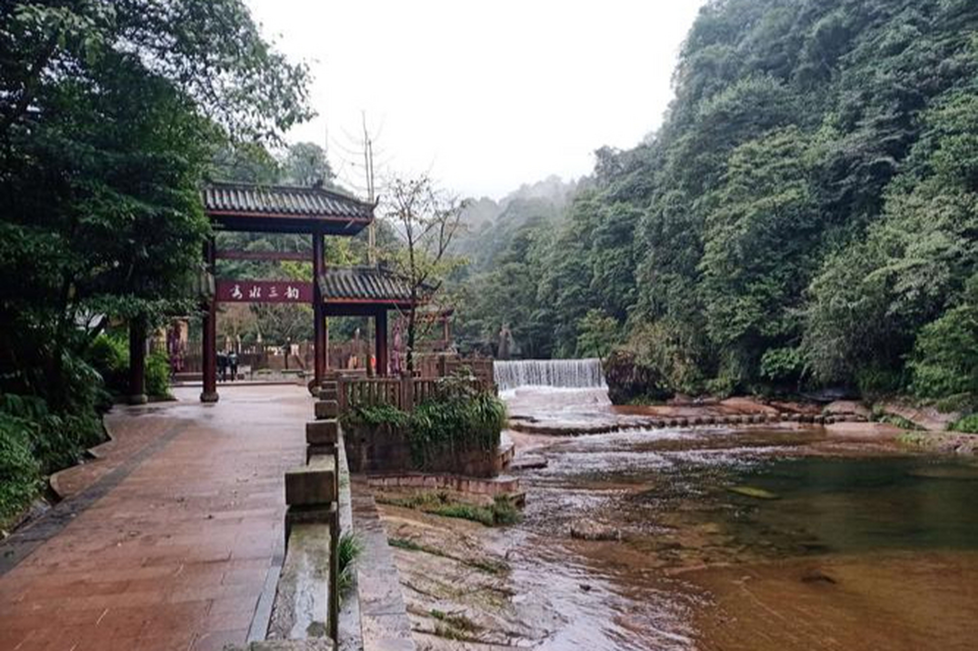 四川龙门山风景区介绍图片