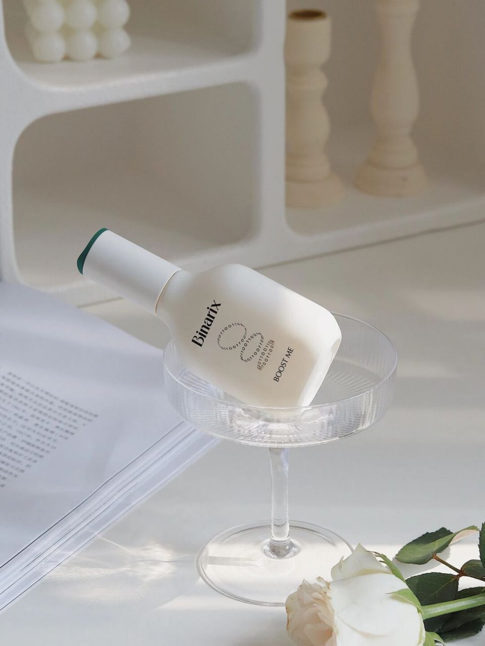 水动力三步曲里都含有life plankton活源精粹, 能长效保湿达12小时