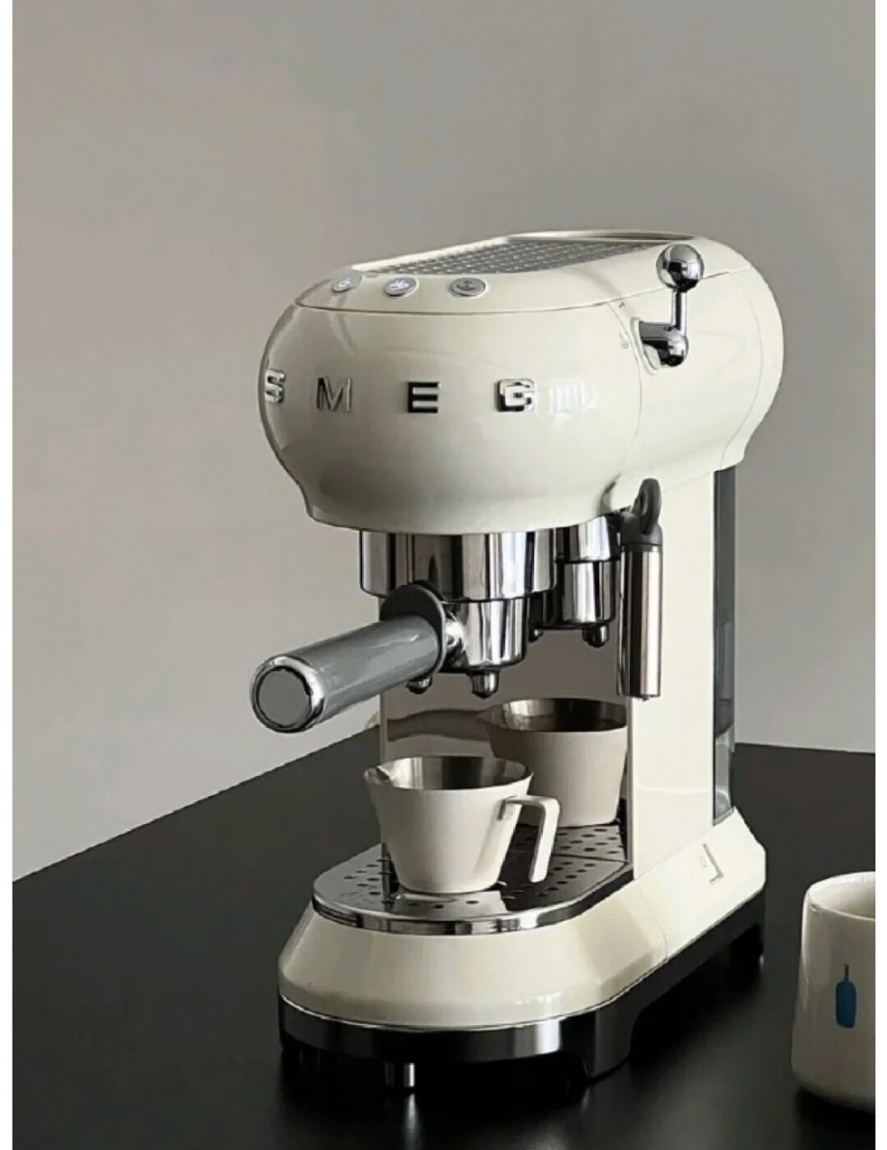 推荐一款最近被网络吹爆的smeg绝美咖啡机火得不得了啦!