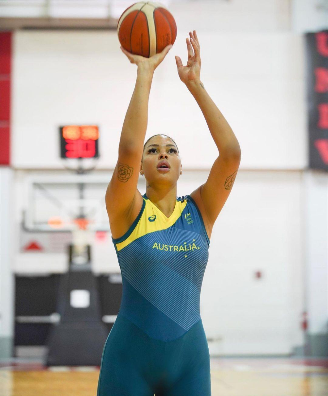 要加入成人行业的女篮中锋坎贝奇,又有新想法  曾经的wnba球星