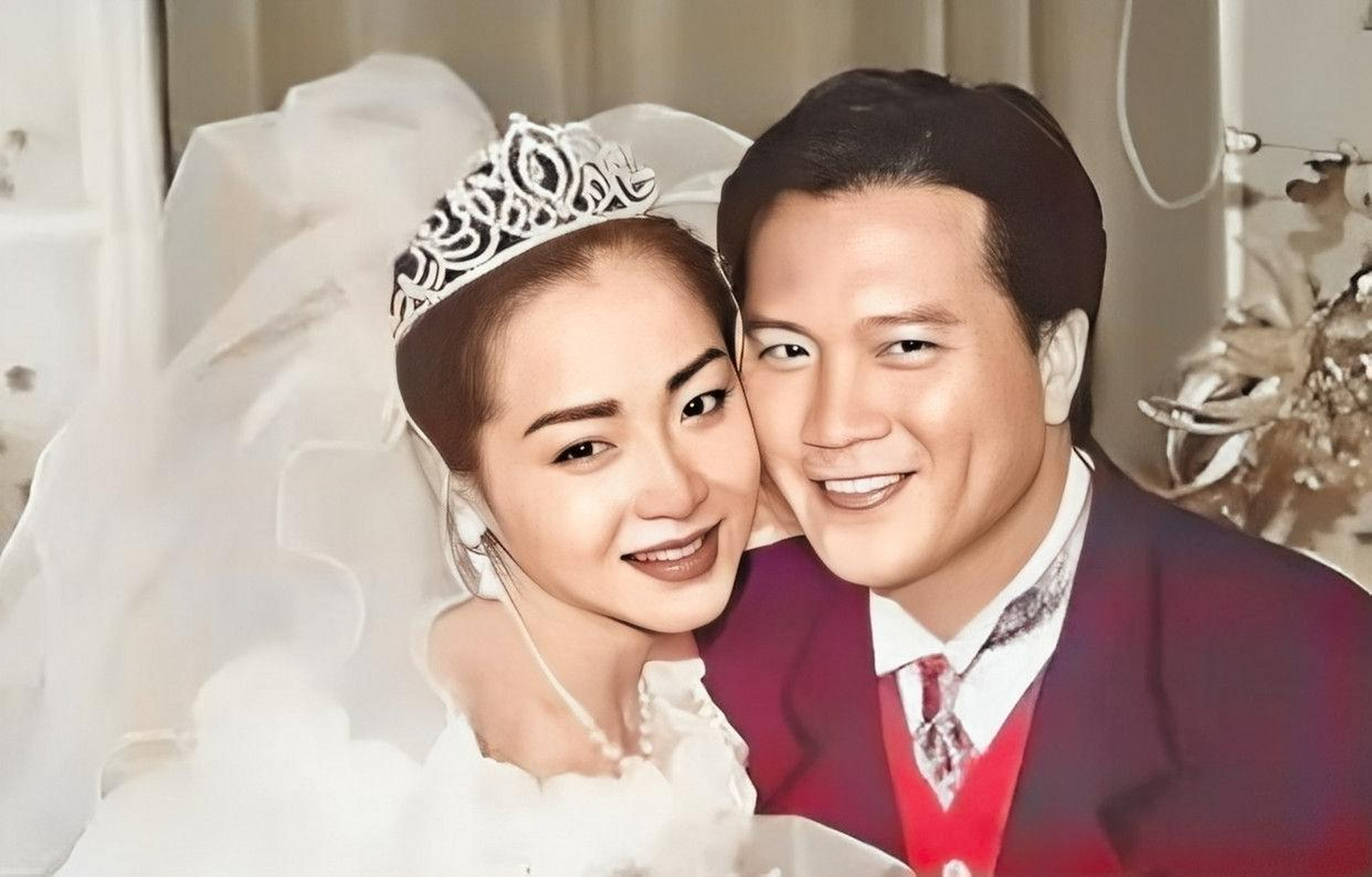 "恬妞被闪电击中.