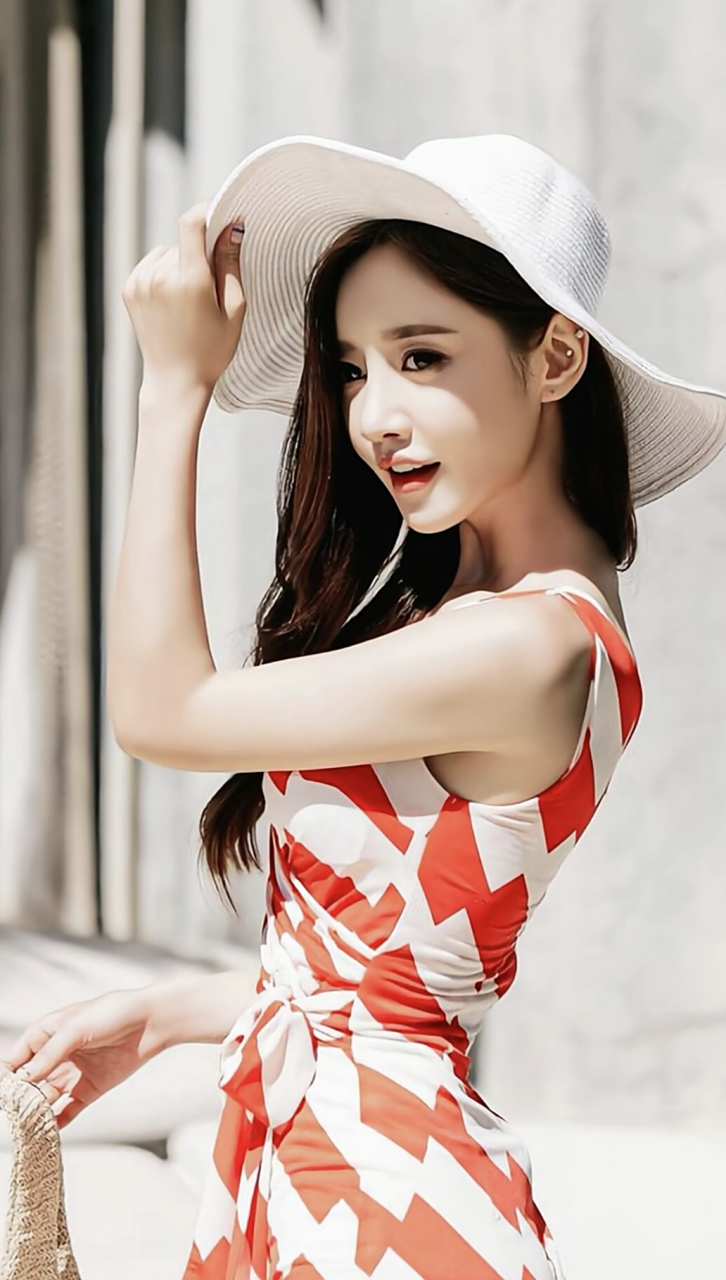 孙允珠海滩泳装美照图片[捂脸]